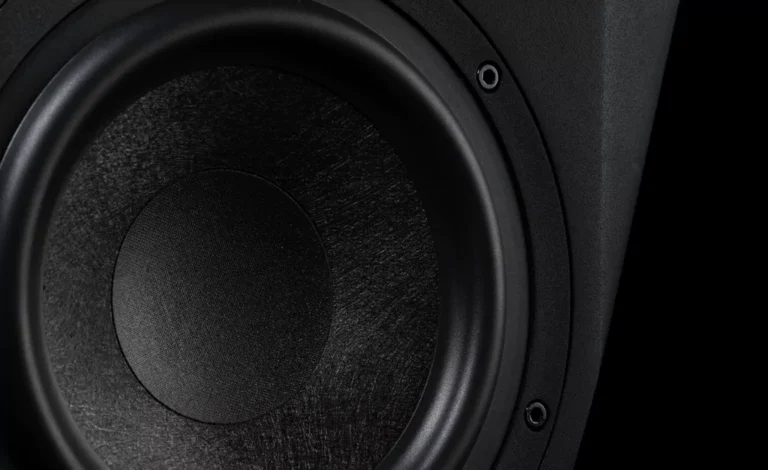 ADAM Audio A77H：非凡音質(zhì)的強(qiáng)大后盾：功放、揚(yáng)聲單元和箱體設(shè)計(jì)