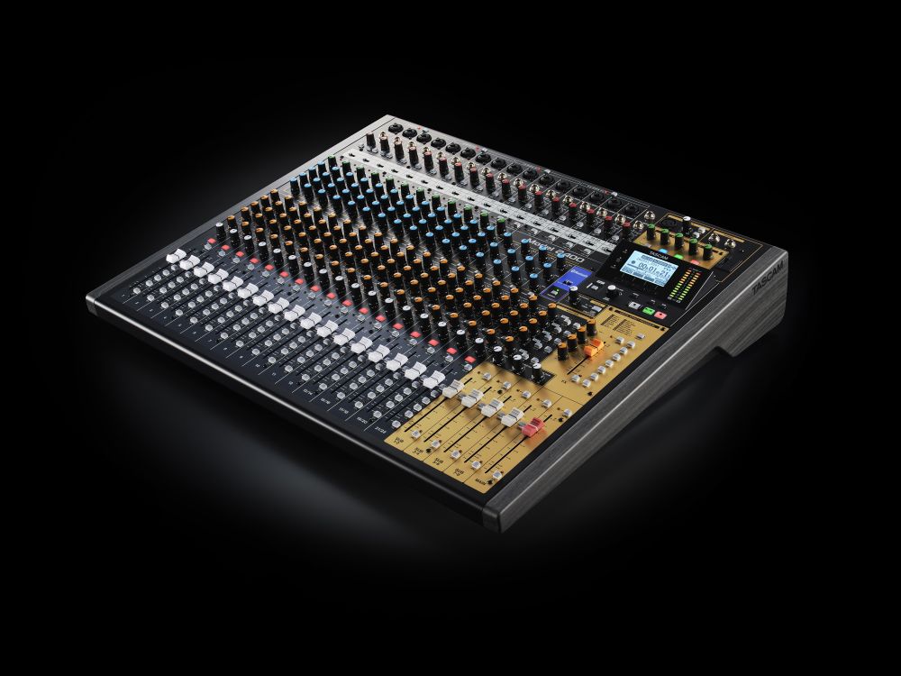 TASCAM Model 2400 調(diào)音臺(tái) TASCAM Model 2400 調(diào)音臺(tái)