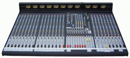 英國A&H GL3800-832A型專業(yè)調(diào)音臺